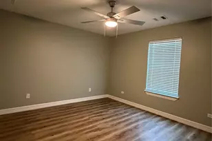 408 Mary Ave, Huntsville, TX 77320 - Photo 13