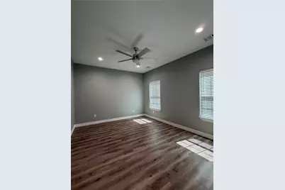 408 Mary Avenue, Huntsville, TX 77320 - Photo 7