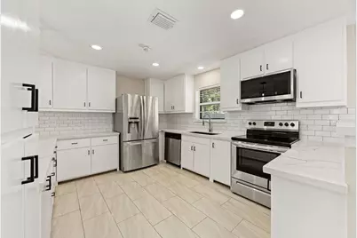 2658 S Woodloch Street, Woodloch, TX 77385 - Photo 7