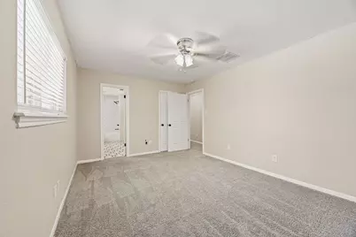 2658 S Woodloch Street, Woodloch, TX 77385 - Photo 15