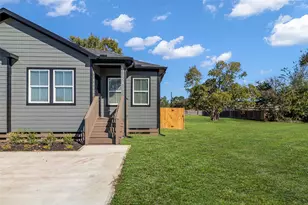 4905 Paula St, Houston, TX 77033 - Photo 3