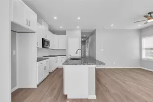 4905 Paula St, Houston, TX 77033 - Photo 9