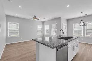 4905 Paula St, Houston, TX 77033 - Photo 7