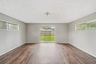 6410 Hopper Rd, Houston, TX 77016 - Photo 9