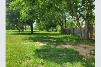 1610 Coryell Street, League City, TX 77573 - Photo 13