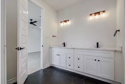 704 Gregg Street, Houston, TX 77020 - Photo 25