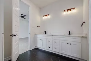 704 Gregg St, Houston, TX 77020 - Photo 25