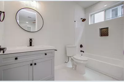 704 Gregg Street, Houston, TX 77020 - Photo 7