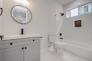 704 Gregg St, Houston, TX 77020 - Photo 7