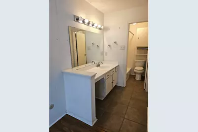 17738 Kings Park Lane, Houston, TX 77058 - Photo 13