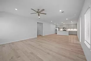 2661 Lake Bryan Dr, Dayton, TX 77535 - Photo 9