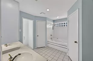 1631 Bradney Dr, Houston, TX 77077 - Photo 5