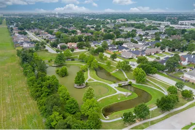 10926 Moonlit Fields Court, Houston, TX 77064 - Photo 41