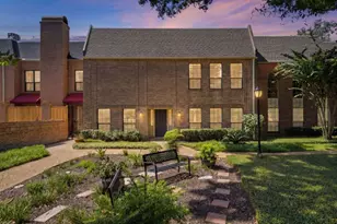 5426 John Dreaper Dr, Houston, TX 77056 - Photo 1