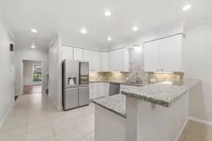 5426 John Dreaper Dr, Houston, TX 77056 - Photo 13