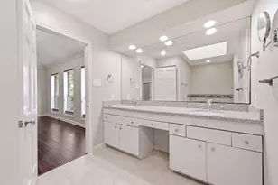 5426 John Dreaper Dr, Houston, TX 77056 - Photo 19