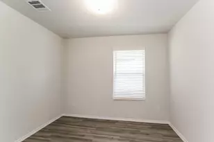 8718 Livings St, Houston, TX 77028 - Photo 11