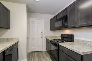 8718 Livings St, Houston, TX 77028 - Photo 5
