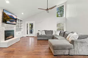 13418 Holston Hills Dr, Houston, TX 77069 - Photo 3