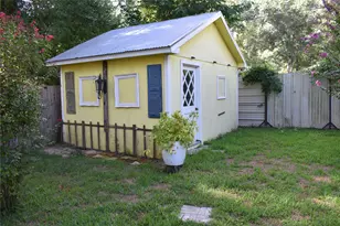 302 Arrowhead Dr, Conroe, TX 77316 - Photo 11