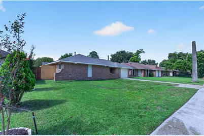 7315 Sawmill Trail, Houston, TX 77040 - Photo 3