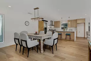 16 Crinkleroot Ct, The Woodlands, TX 77380 - Photo 9