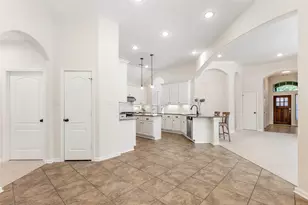 35 E Wolf Cabin Cir, Spring, TX 77389 - Photo 17