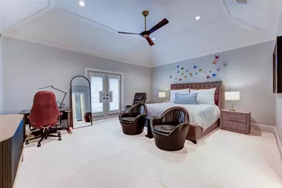 7615 Pine Ridge Terrace Road, Houston, TX 77081 - Photo 17