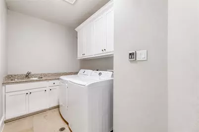7615 Pine Ridge Terrace Road, Houston, TX 77081 - Photo 33