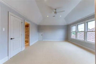 7615 Pine Ridge Terrace Road, Houston, TX 77081 - Photo 29