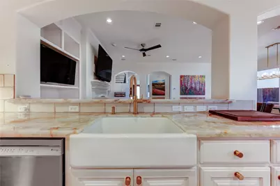 7615 Pine Ridge Terrace Road, Houston, TX 77081 - Photo 15