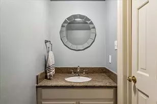2907 Robinhood St, West University Place, TX 77005 - Photo 11