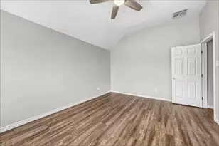 2423 Lofty Falls Ct, Spring, TX 77386 - Photo 9