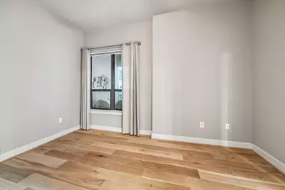 1901 Post Oak Boulevard #1206, Houston, TX 77056 - Photo 9