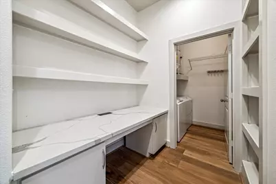 1901 Post Oak Boulevard #1206, Houston, TX 77056 - Photo 15