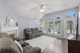 11207 Timbertree Ln, Houston, TX 77070 - Photo 9