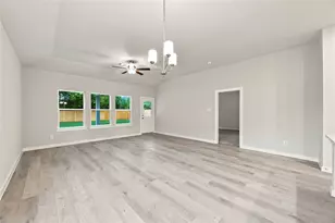 605 Burkett St, Dayton, TX 77535 - Photo 3