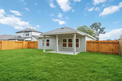 605 Burkett Street, Dayton, TX 77535 - Photo 19