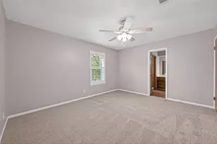 7911 Pine Green Ln, Humble, TX 77346 - Photo 31