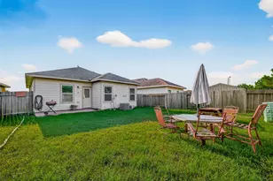 9707 Vanessa Glen Ct, Houston, TX 77044 - Photo 33