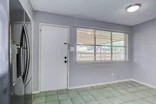16023 Havenhurst Dr, Houston, TX 77059 - Photo 9