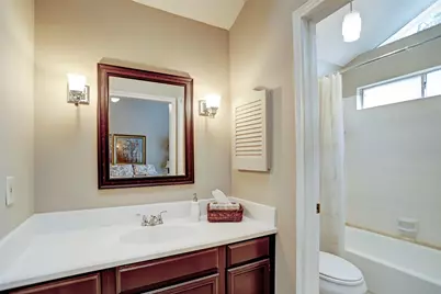 12 Fairmeade Bend Drive, The Woodlands, TX 77381 - Photo 23