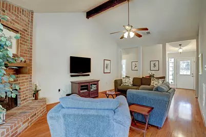 12 Fairmeade Bend Drive, The Woodlands, TX 77381 - Photo 9