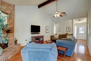 12 Fairmeade Bend Dr, The Woodlands, TX 77381 - Photo 9