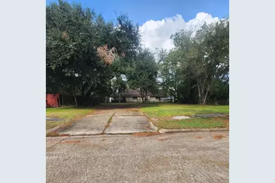 7709 Navasota Street, Houston, TX 77016 - Photo 3