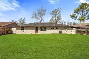 4115 Trail Lake Dr, Houston, TX 77045 - Photo 33