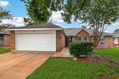 2743 N Larkspur Circle, Pearland, TX 77584 - Photo 1