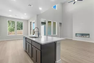 7066 N Lake Clopton Dr, Montgomery, TX 77316 - Photo 5