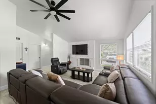 8103 Mobud Dr, Houston, TX 77036 - Photo 5
