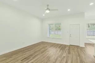 14322 Winema View Ln, Conroe, TX 77384 - Photo 9